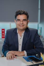 Dr Dinesh Tiwari